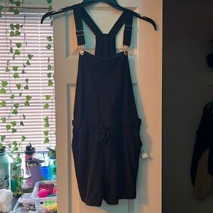 Black cloth overall shorts romper